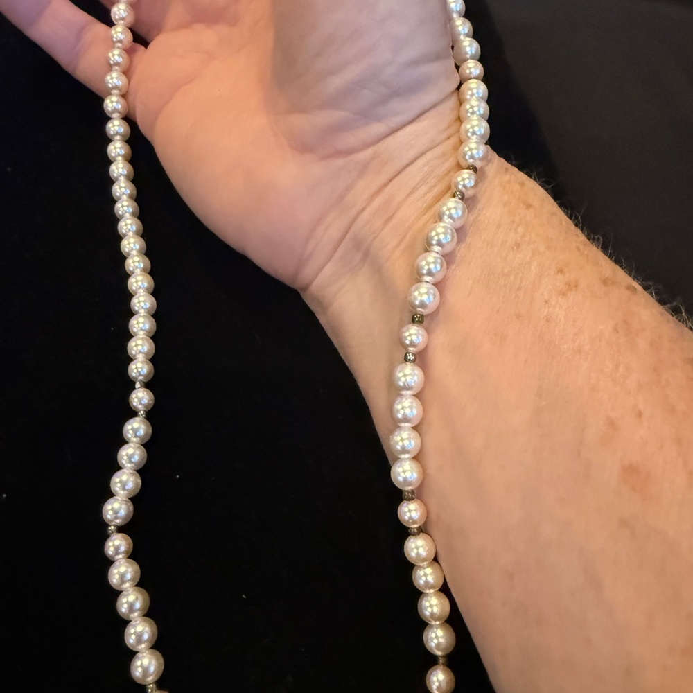 Elegant 21” Pearl Necklace with scattered silver beads.
